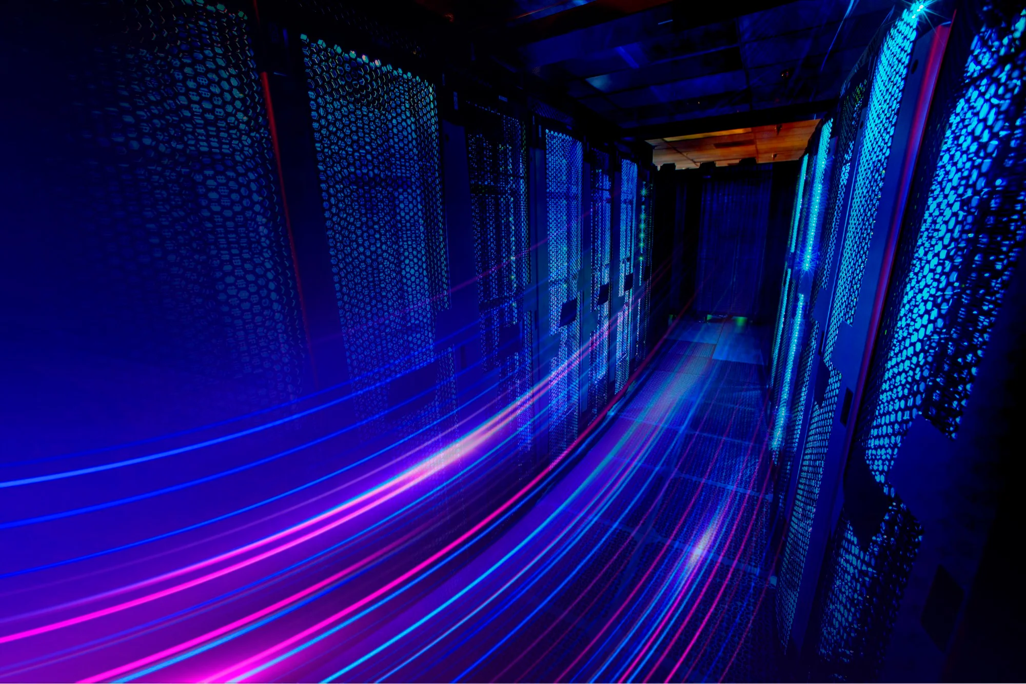 Virtual Private Server - Datacenter con connessioni in fibra ottica ad alta velocità